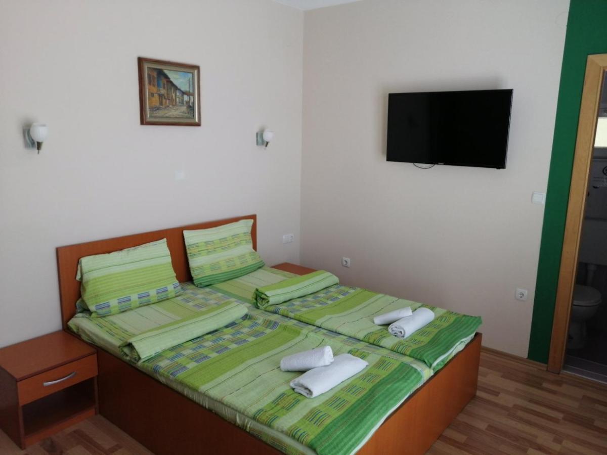 Peštani Villa Mimi מראה חיצוני תמונה